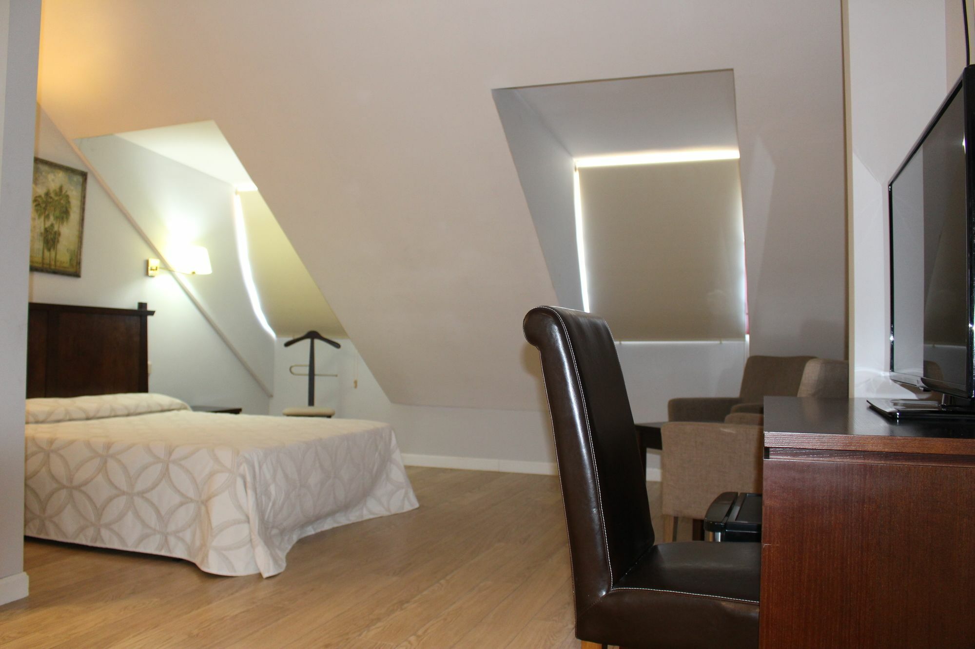 Apartahotel Villa De Parla Exteriör bild