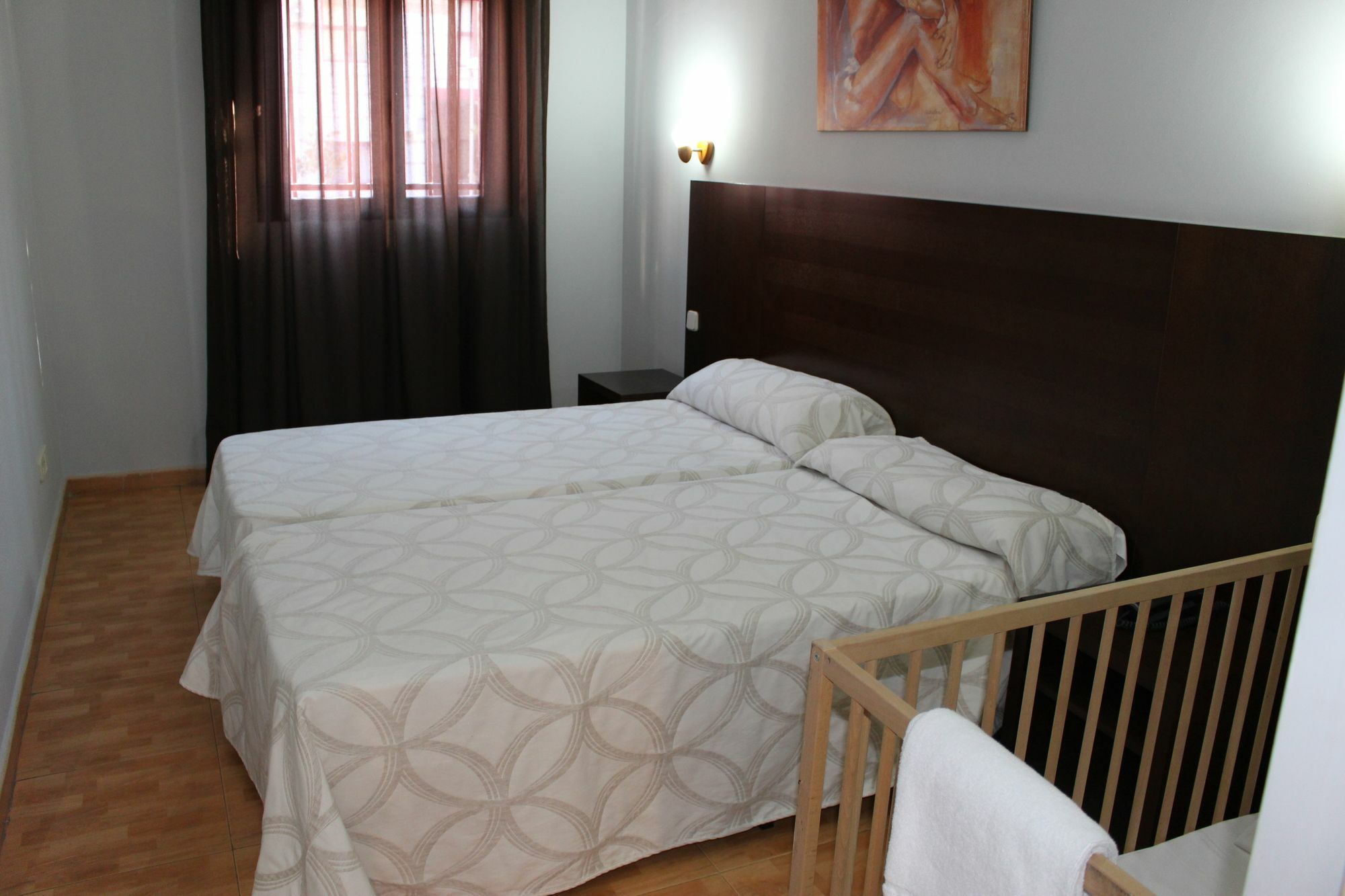 Apartahotel Villa De Parla Exteriör bild